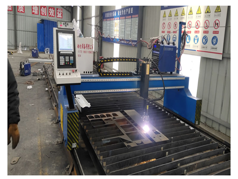 數(shù)控火焰切割機的切割精度會受到哪些因素的影響？