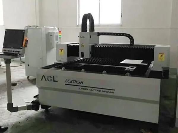 數(shù)控激光切割機廠家.jpg
